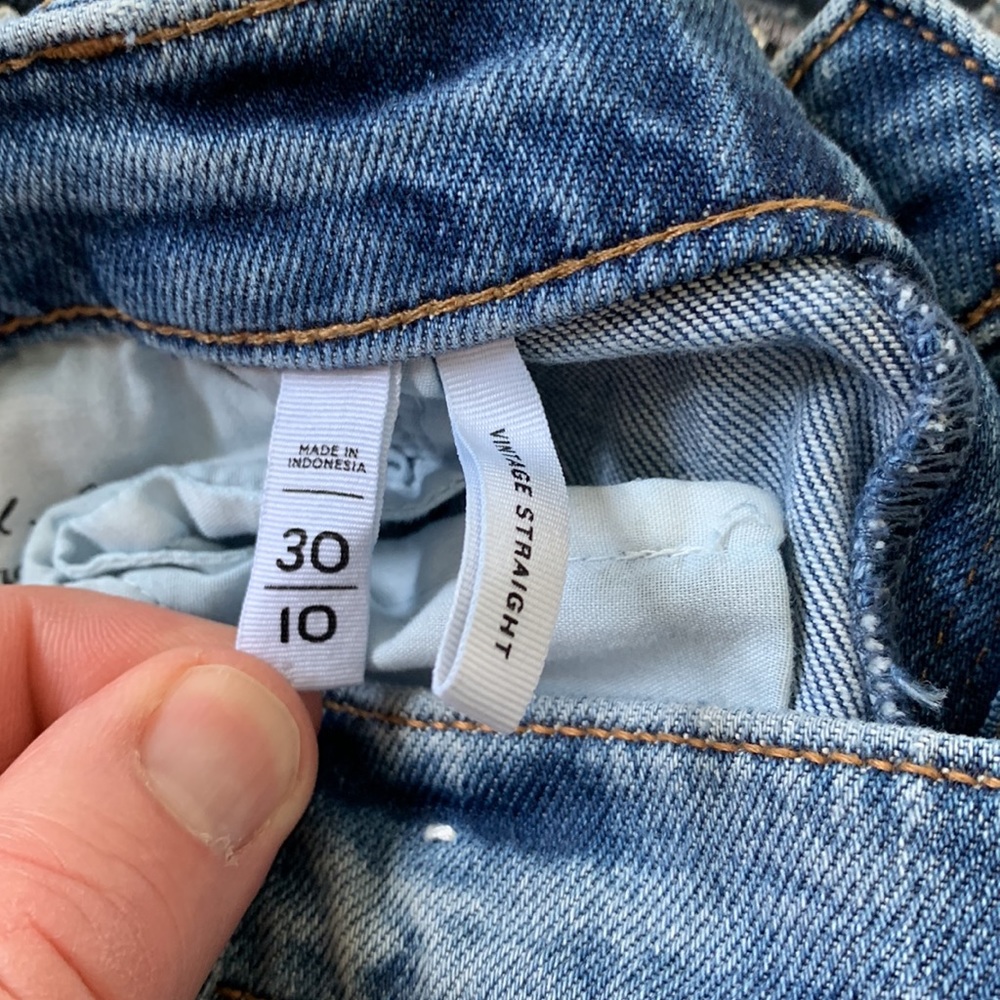 Ann Taylor Loft jeans size 10/30 - Picture 3 of 5